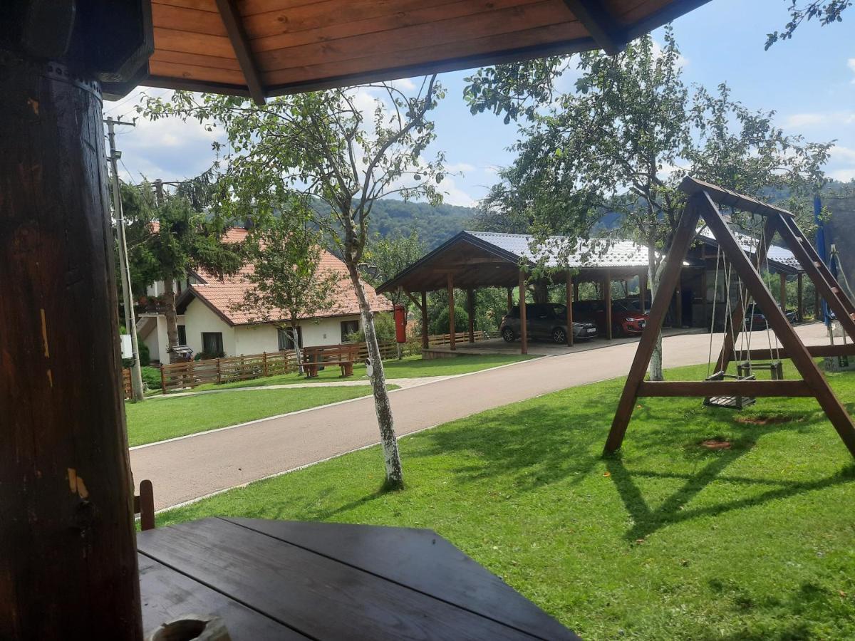 Seoski Turizam Melovic Rozanstvo Exterior foto