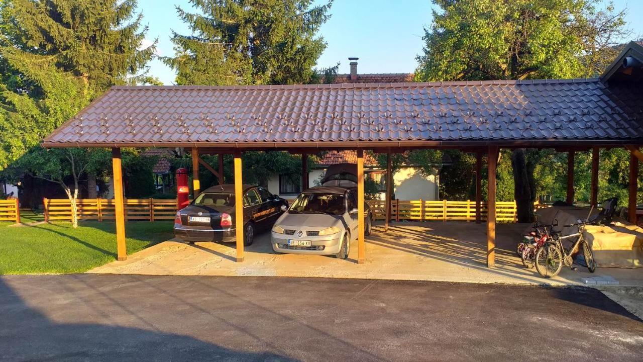 Seoski Turizam Melovic Rozanstvo Exterior foto