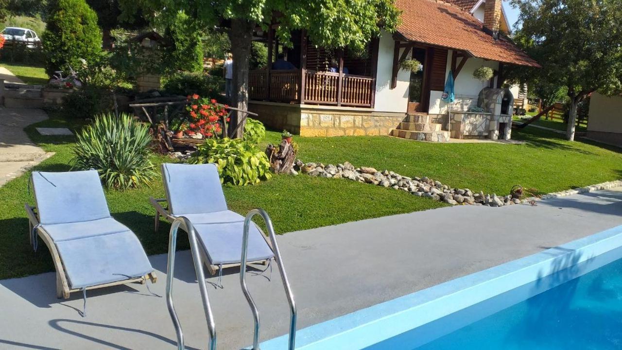 Seoski Turizam Melovic Rozanstvo Exterior foto