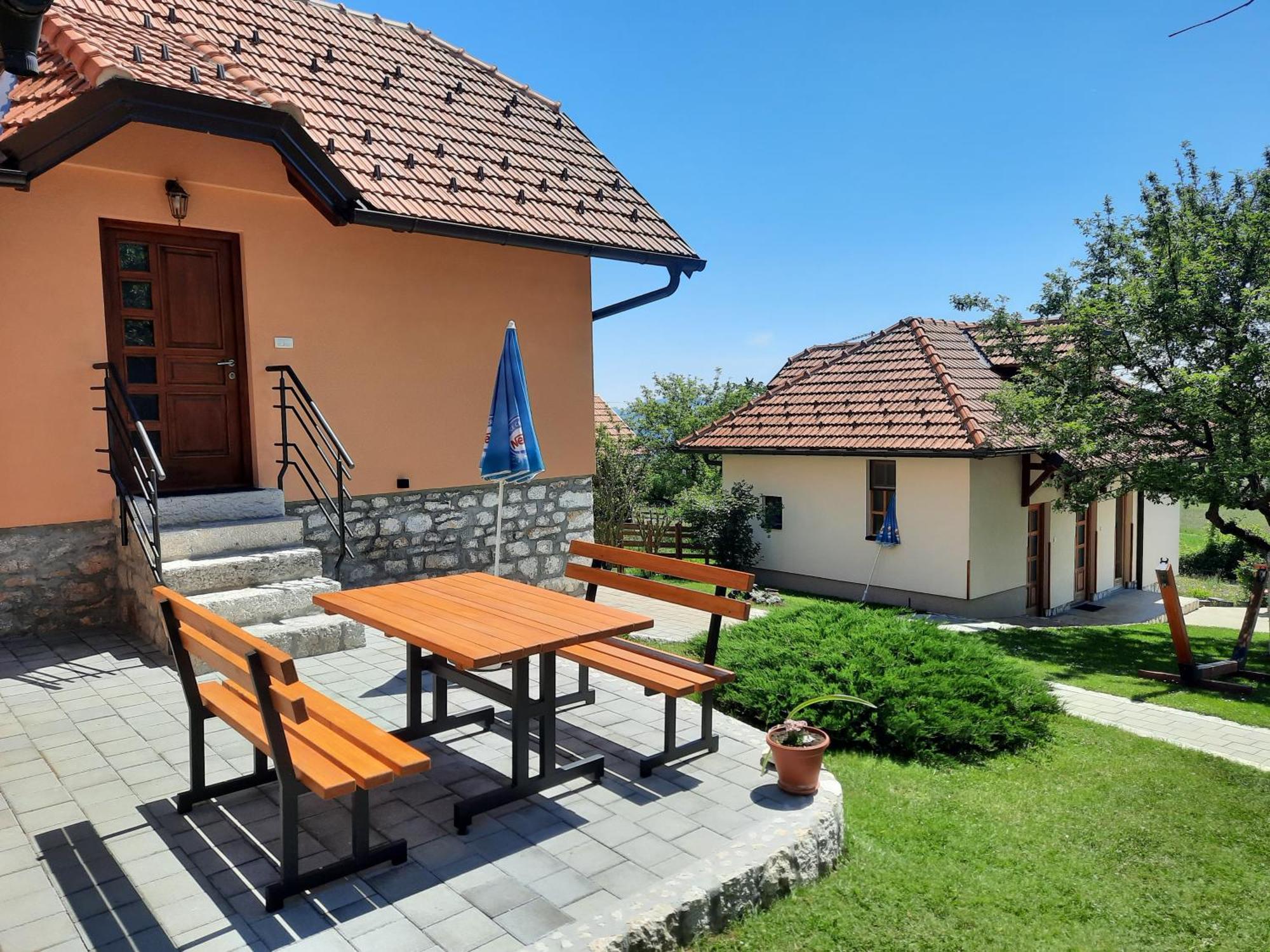 Seoski Turizam Melovic Rozanstvo Exterior foto