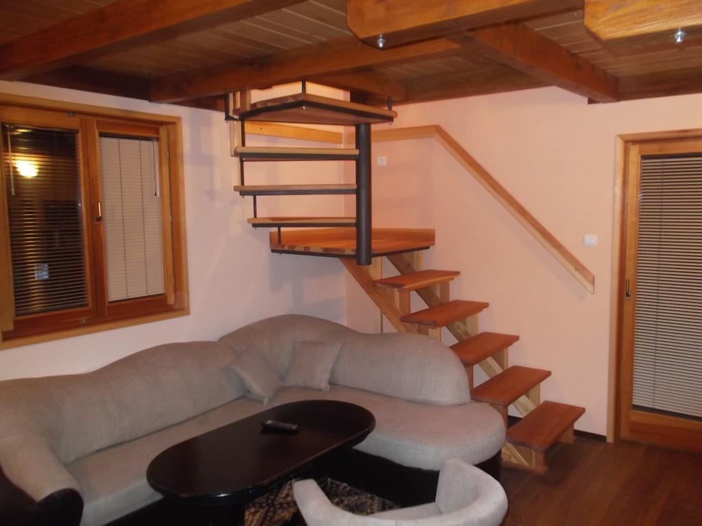 Seoski Turizam Melovic Rozanstvo Exterior foto